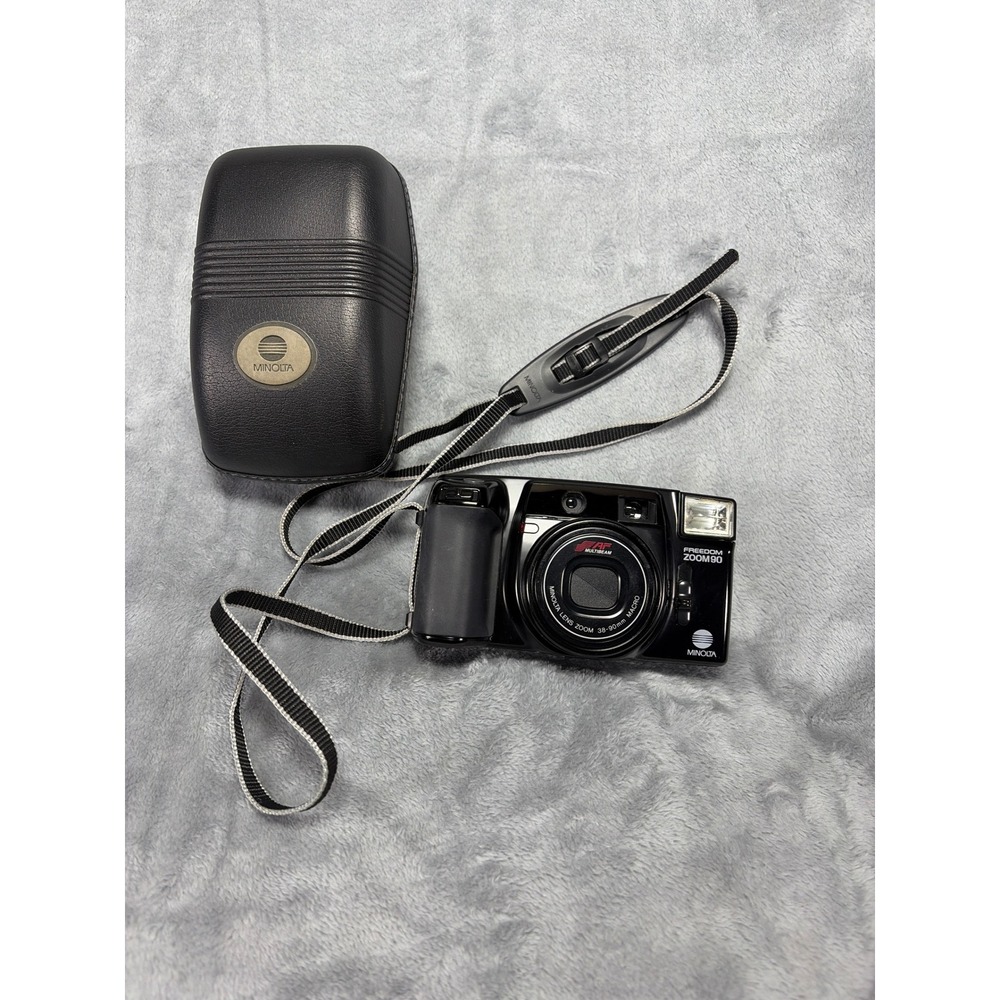 Minolta Freedom Zoom 90 Quartz Date 35mm Film Camera 38-90mm Macro Case Strap